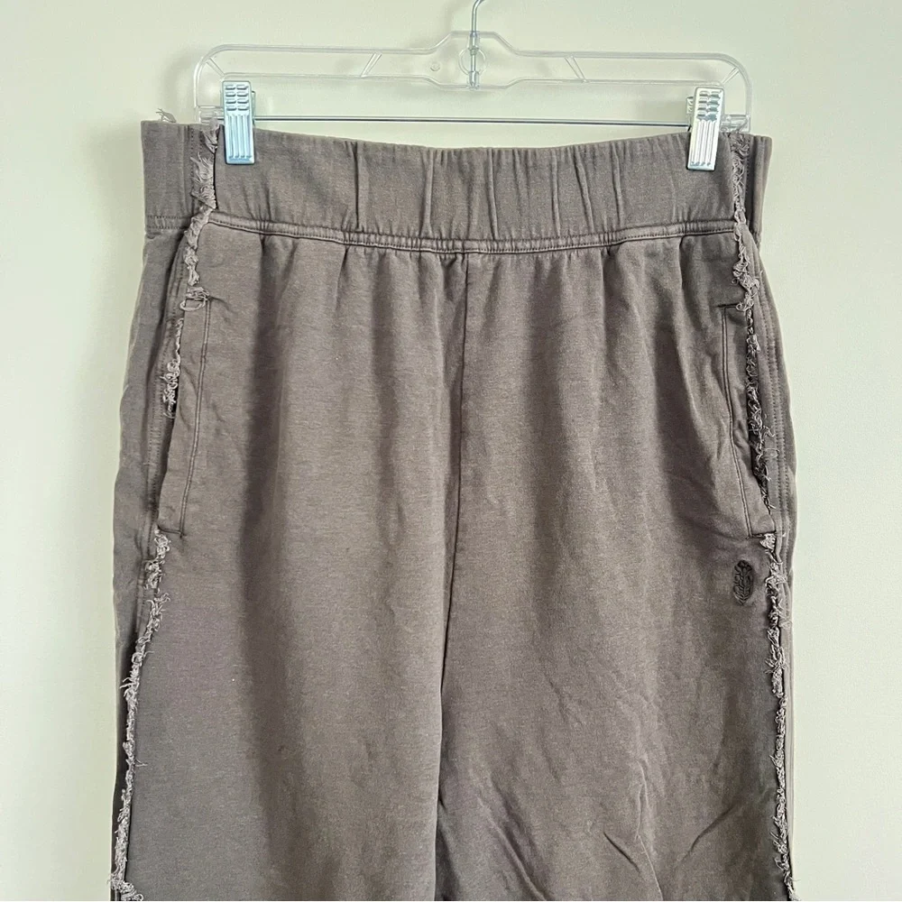 FP Movement Free People Where The Wind Blows Jogger Sweatpants Gray Size Large - Picture 3 of 12
